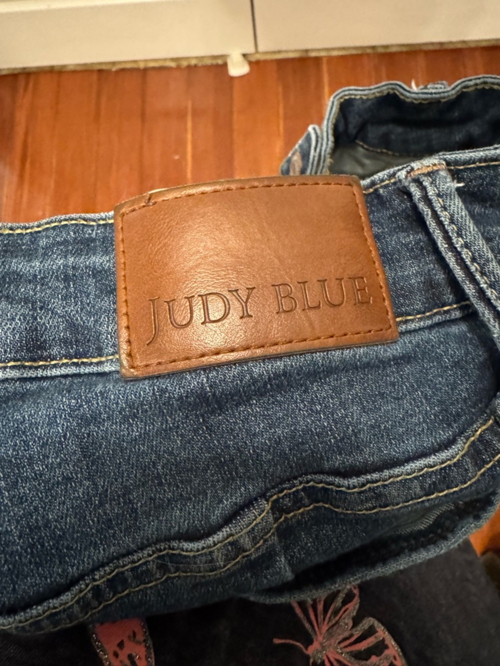 EUC- Judy Blue Flared Jeans - Picture 7 of 10